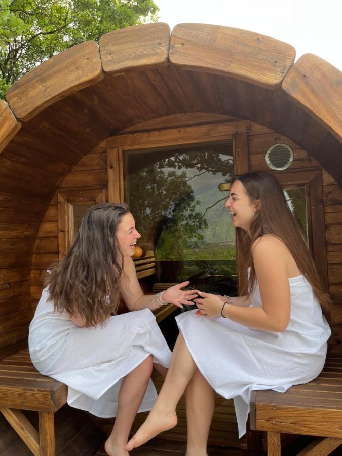 Sauna & Jakuzzi Kisleshegy Vendeghaz Villa
